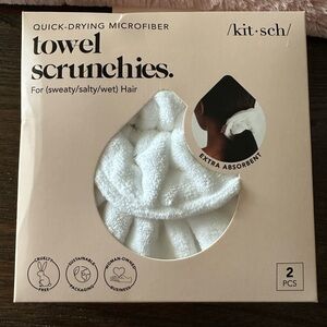 NWT Kitsch Towel Scrunchies